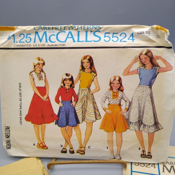 Vintage Sewing PATTERN McCalls 5524, Girls Carefree 1977 Girls Set of Tops - Picture 1 of 3